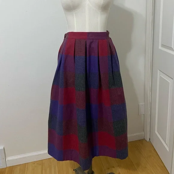 VINTAGE 1970’s Plaid Wool Pleated Midi Skirt Jewel Tone Red Purple Size SMALL - Picture 3 of 11
